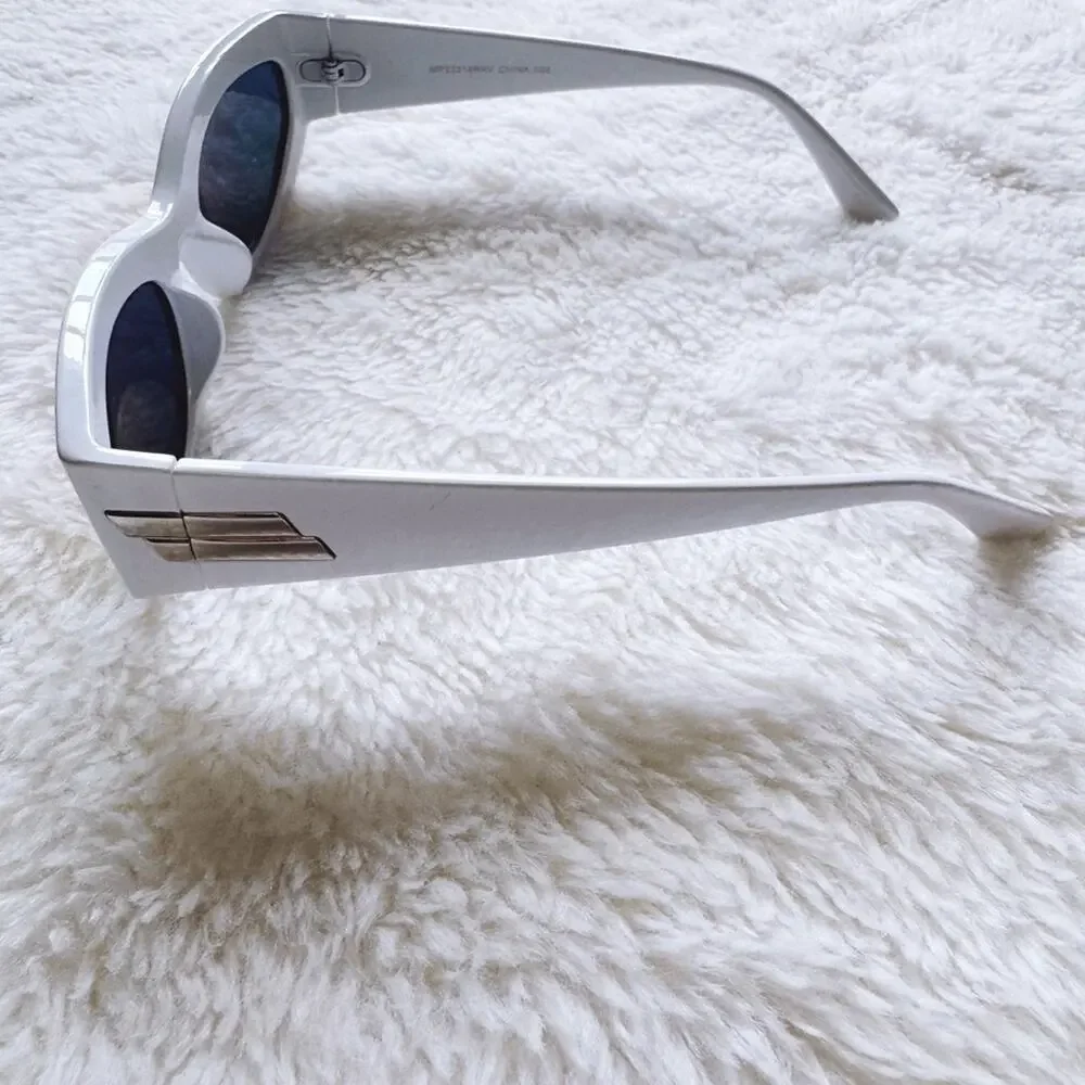 Faye Mirrored Orange with White Rim Sunglasses